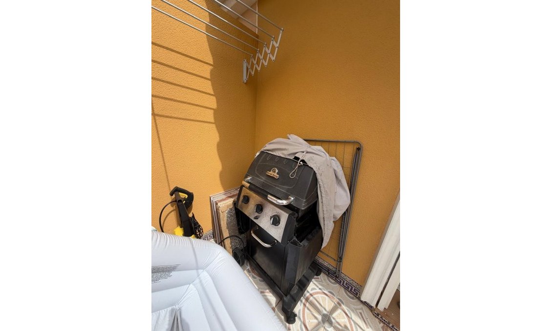 Revente - Bungalow -
Torrevieja - Zona Los Frutales