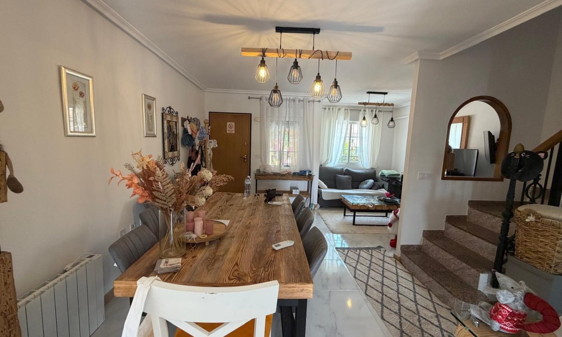 Revente - Bungalow -
Torrevieja - Zona Los Frutales