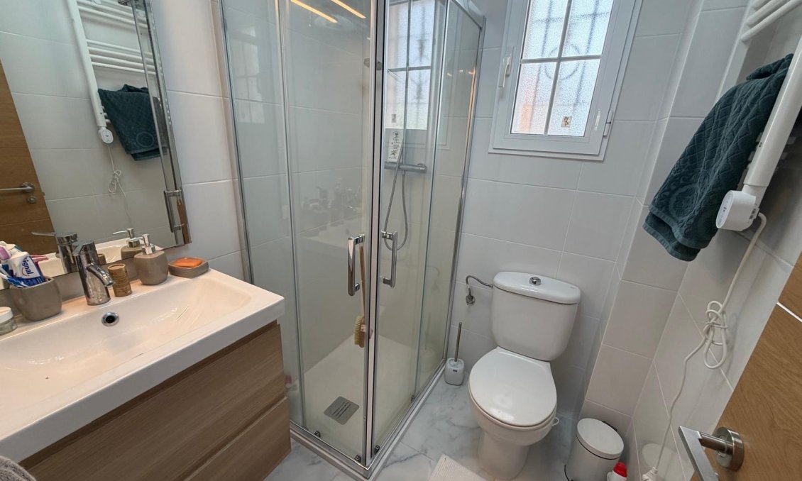 Revente - Bungalow -
Torrevieja - Zona Los Frutales