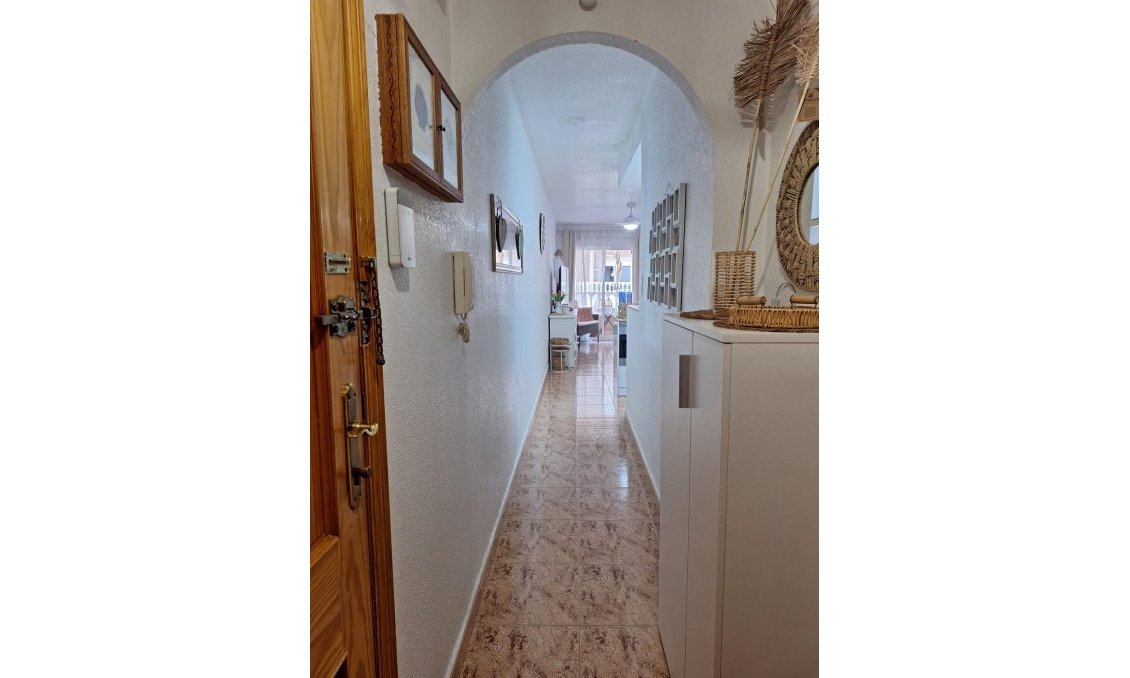 Revente - Appartement -
Torrevieja - Playa del Cura