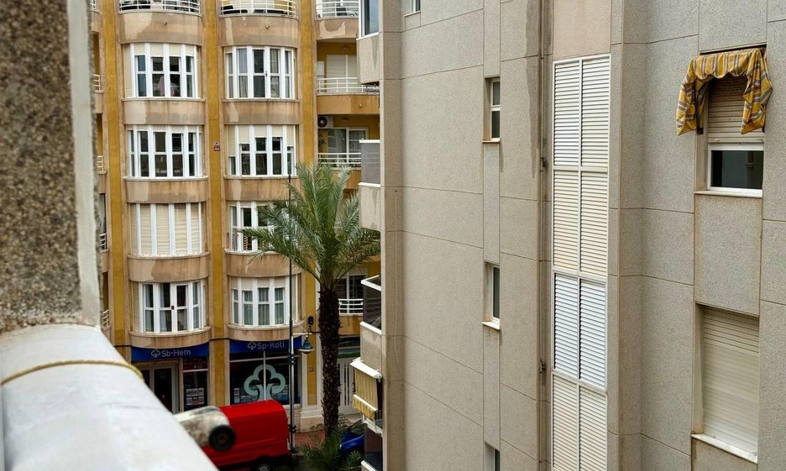 Revente - Appartement -
Torrevieja - Habaneras