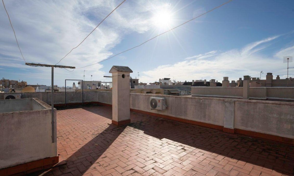 Revente - Appartement -
Torrevieja - Habaneras