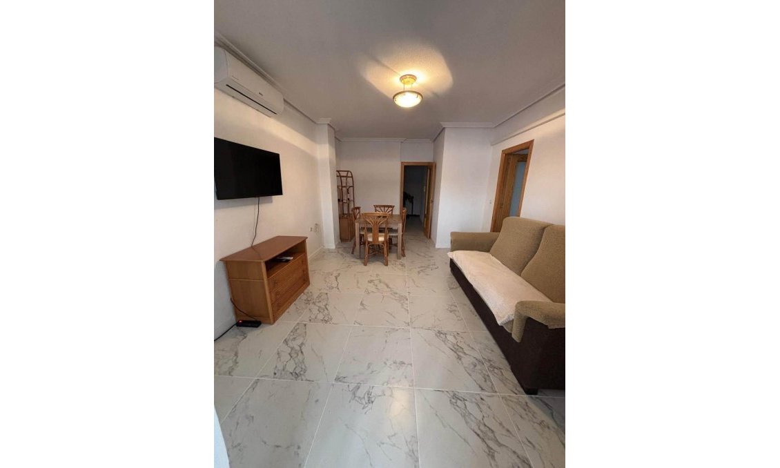 Revente - Appartement -
Torrevieja - Acequion