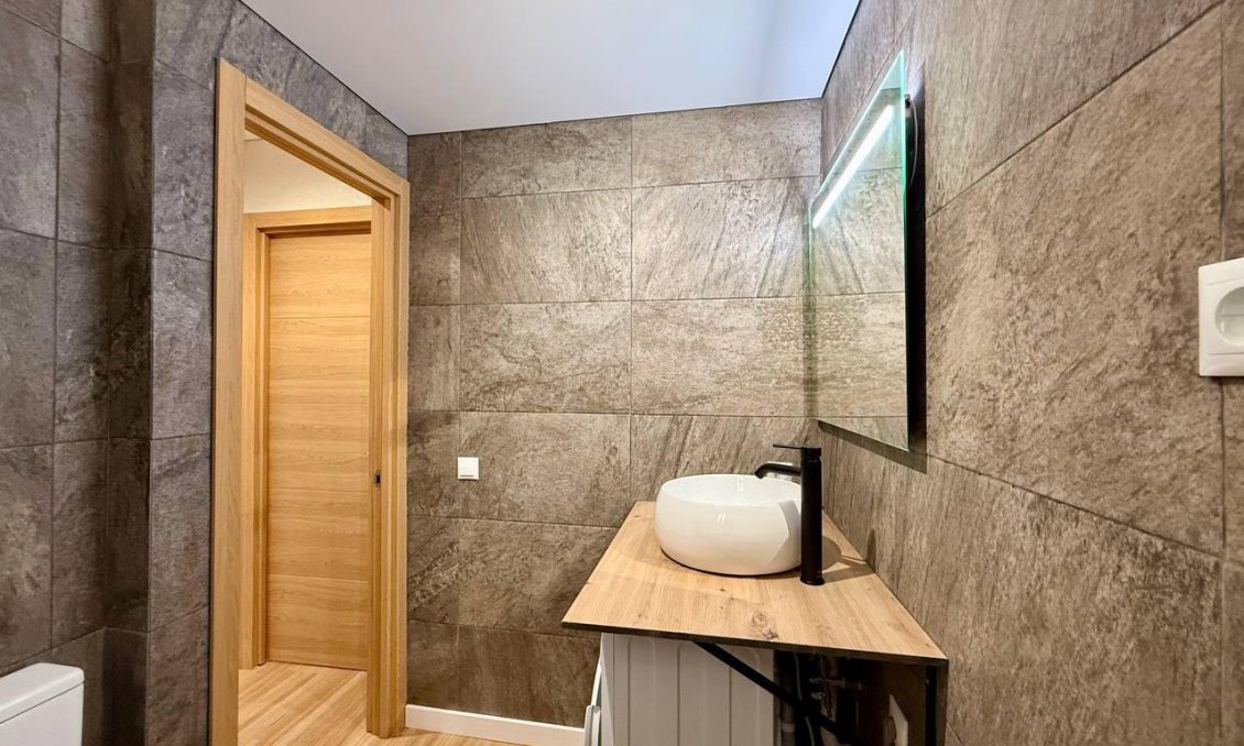 Revente - Appartement -
Torrevieja - Acequion