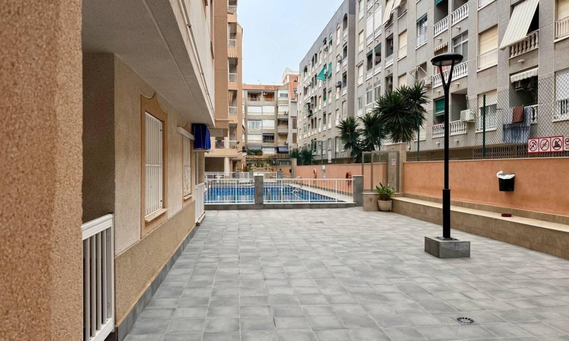 Revente - Appartement -
Torrevieja - Acequion