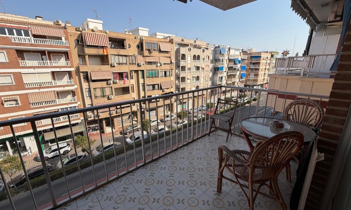 Revente - Appartement -
Torrevieja - Acequion