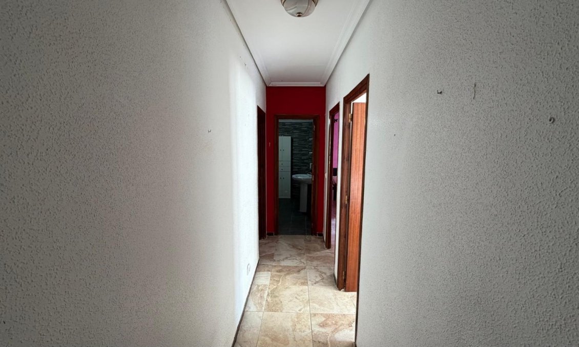 Revente - Appartement -
Torrevieja - Acequion