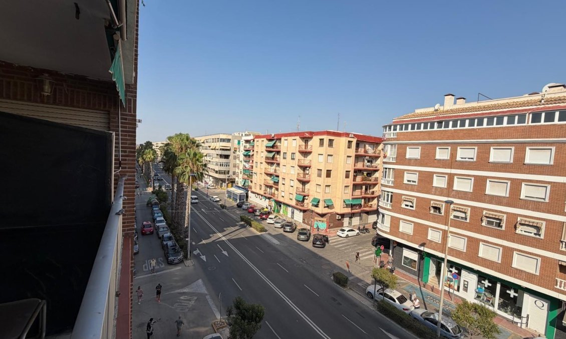Revente - Appartement -
Torrevieja - Acequion