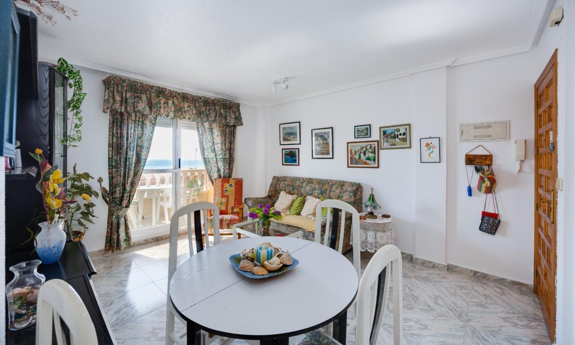 Wiederverkauf - Wohnung -
Torrevieja - Costa Blanca