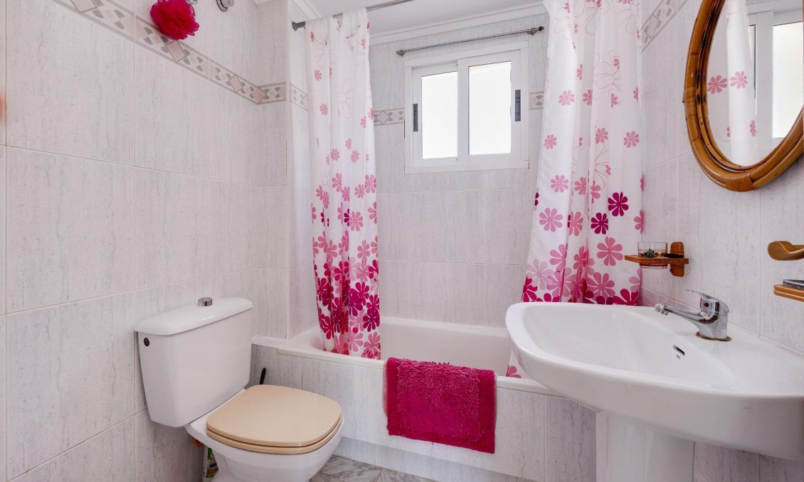 Wiederverkauf - Wohnung -
Torrevieja - Costa Blanca