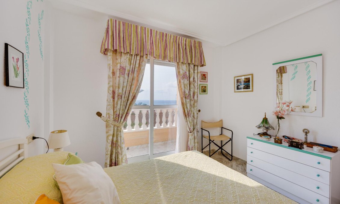 Wiederverkauf - Wohnung -
Torrevieja - Costa Blanca