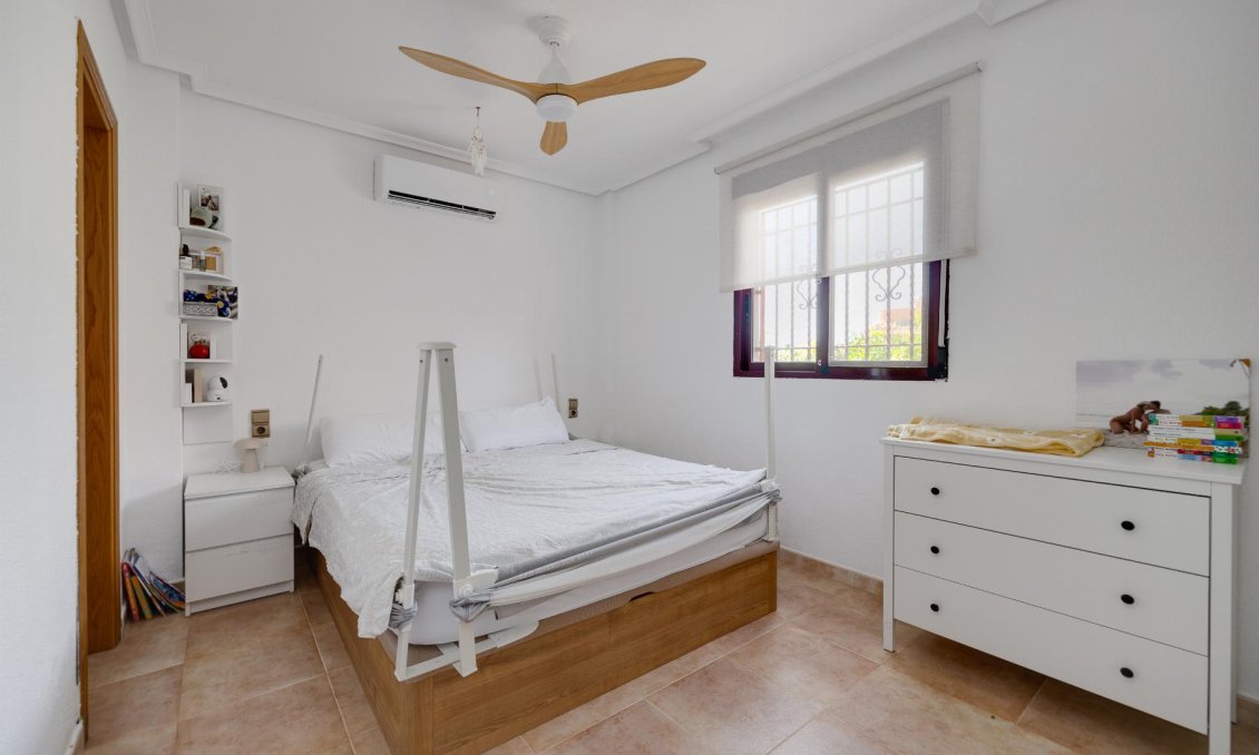 Wiederverkauf - Villa -
San Fulgencio - Costa Blanca