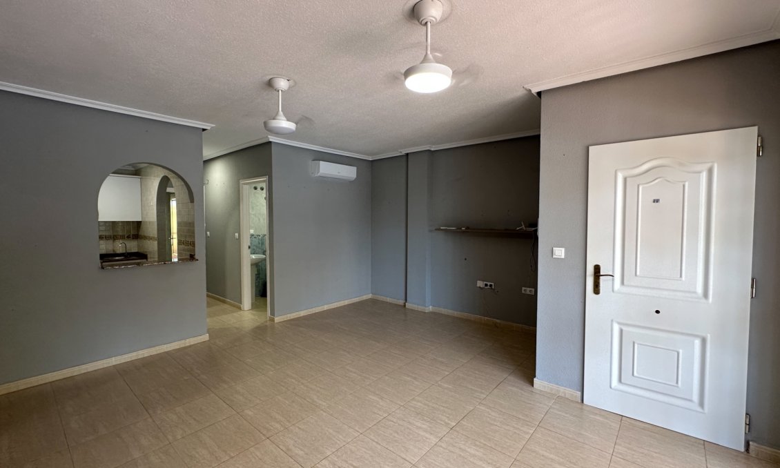 Wiederverkauf - Bungalow -
Daya Nueva - Costa Blanca