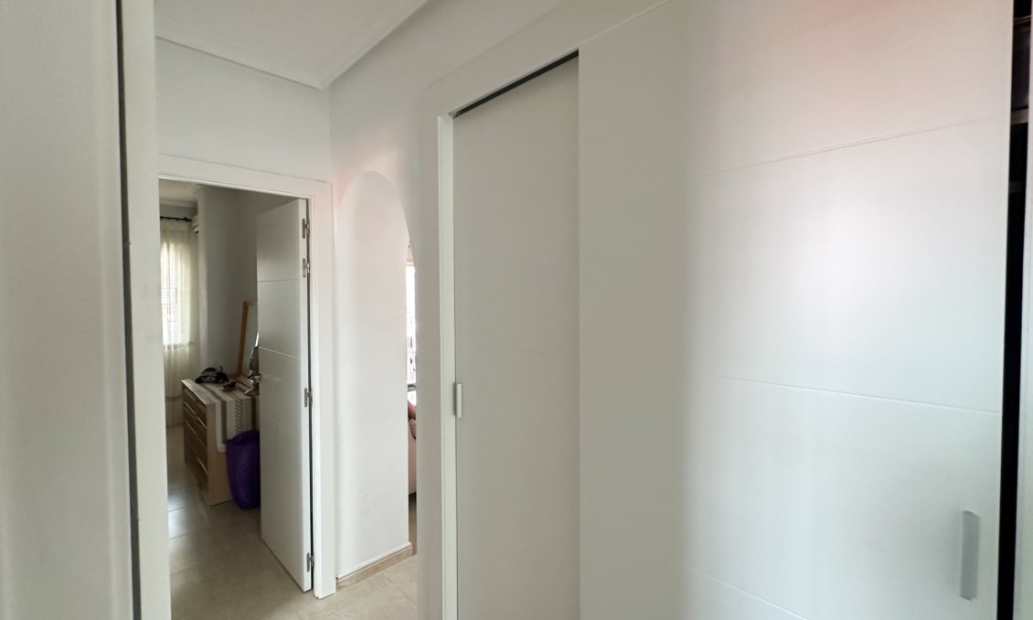 Wiederverkauf - Bungalow -
Orihuela Costa - Costa Blanca