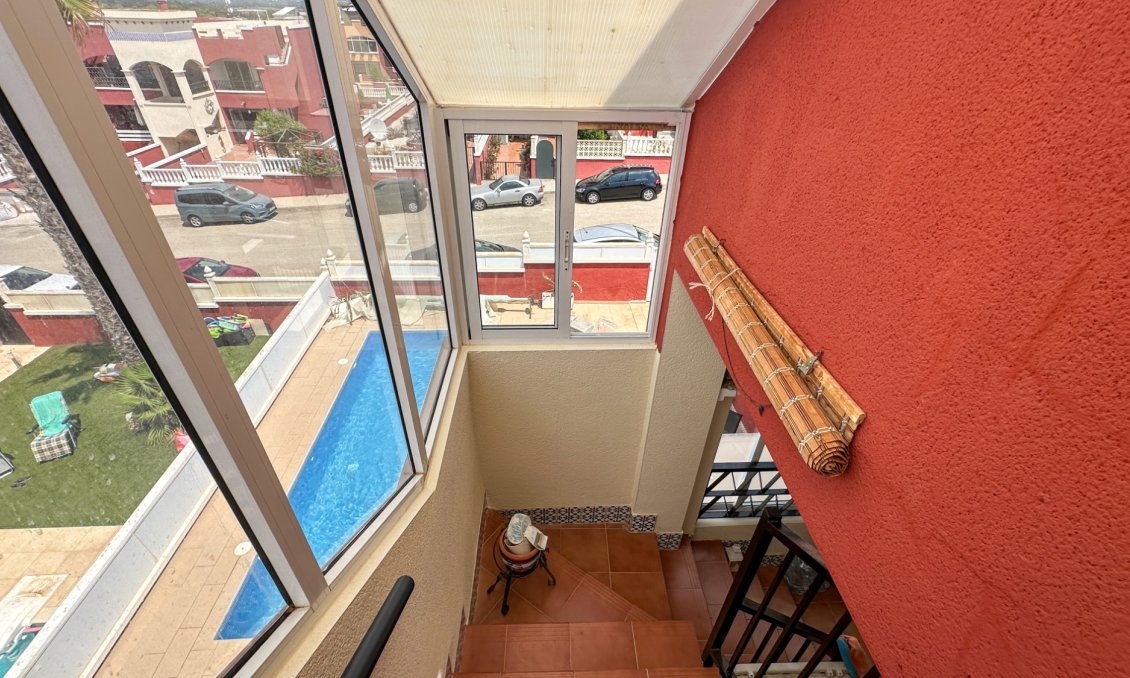 Wiederverkauf - Bungalow -
Orihuela Costa - Costa Blanca