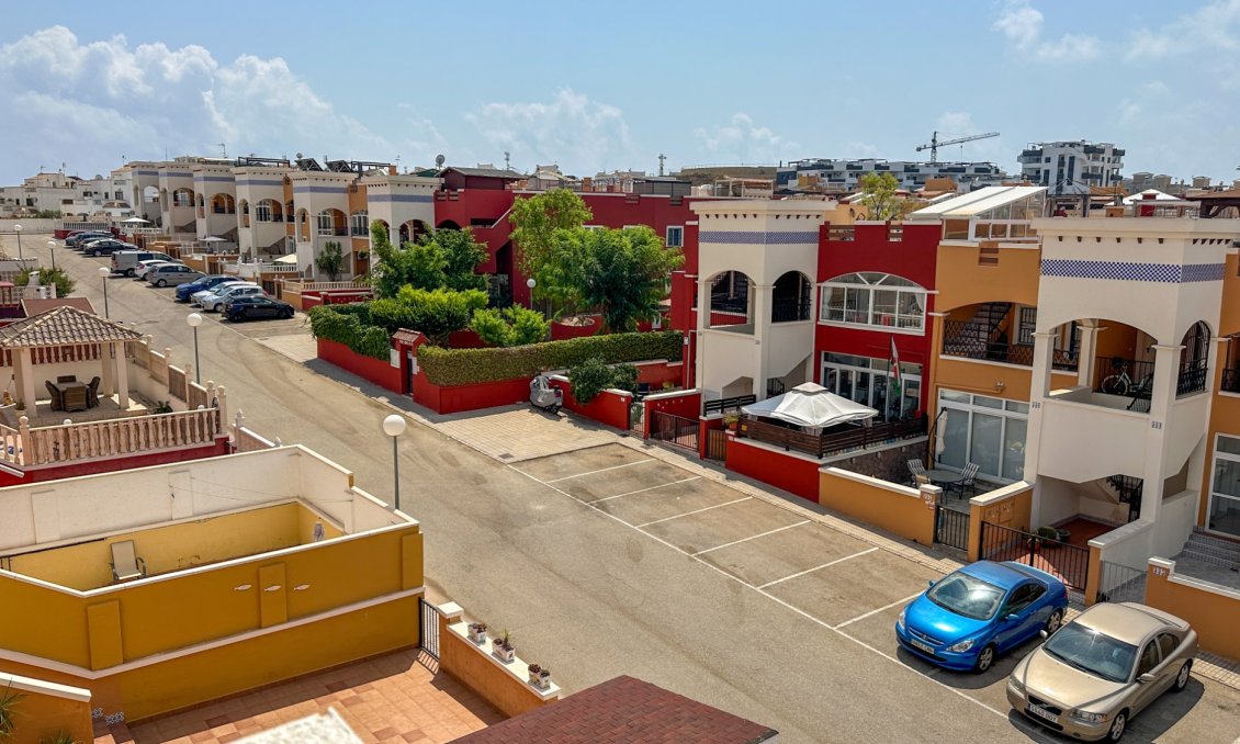 Wiederverkauf - Bungalow -
Orihuela Costa - Costa Blanca