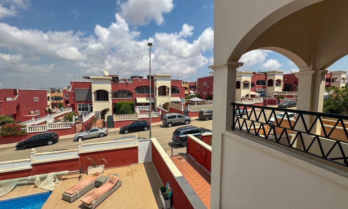 Wiederverkauf - Bungalow -
Orihuela Costa - Costa Blanca