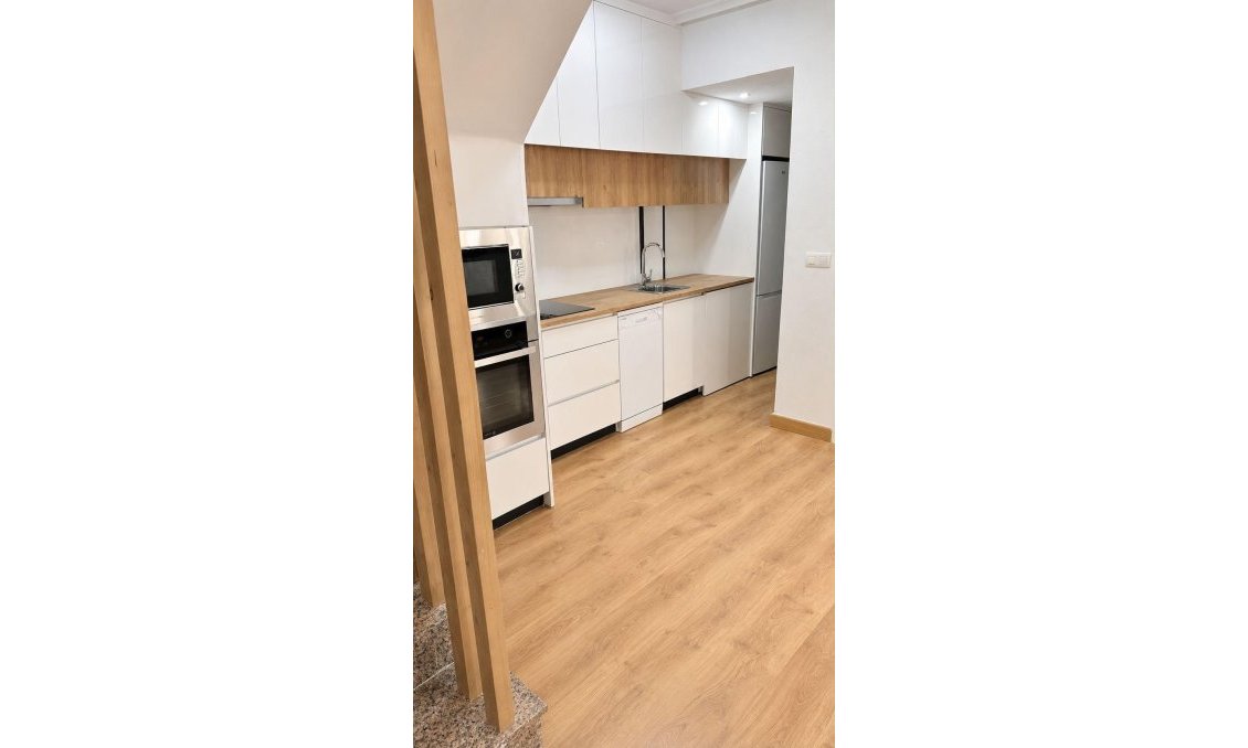 Resale - Townhouse -
Orihuela Costa - La Zenia