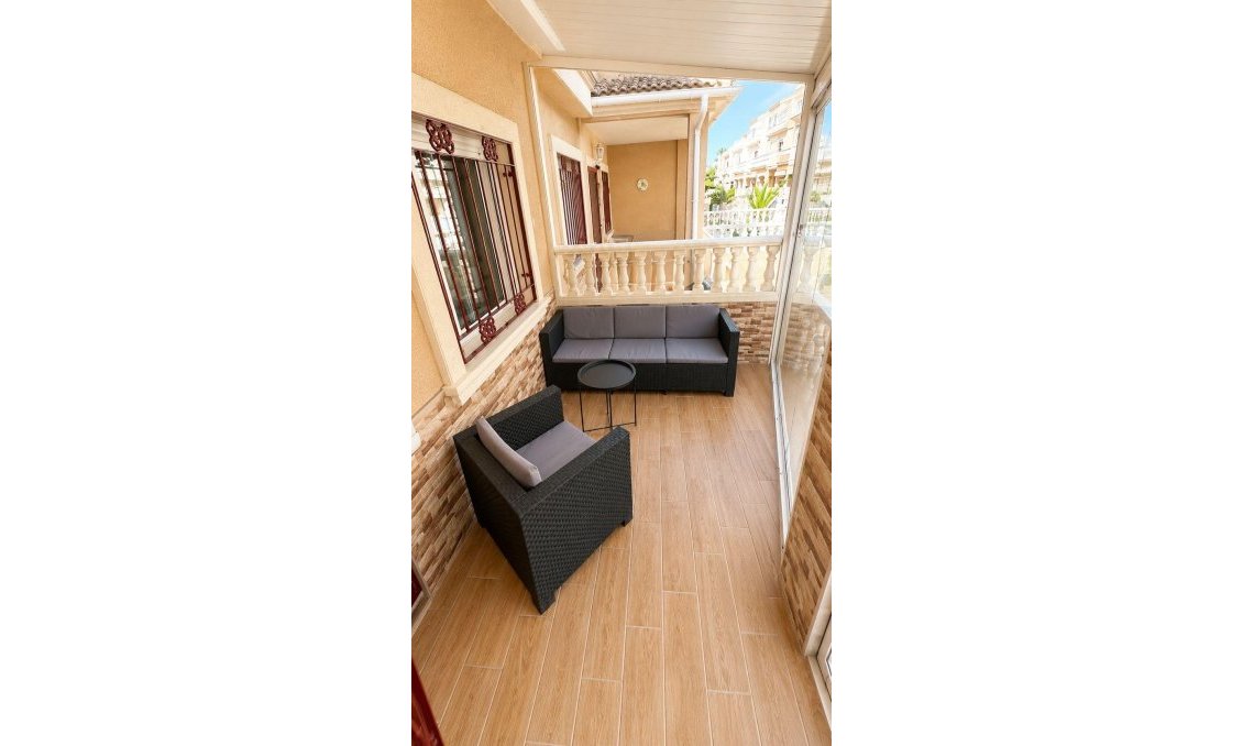 Resale - Townhouse -
Orihuela Costa - La Zenia