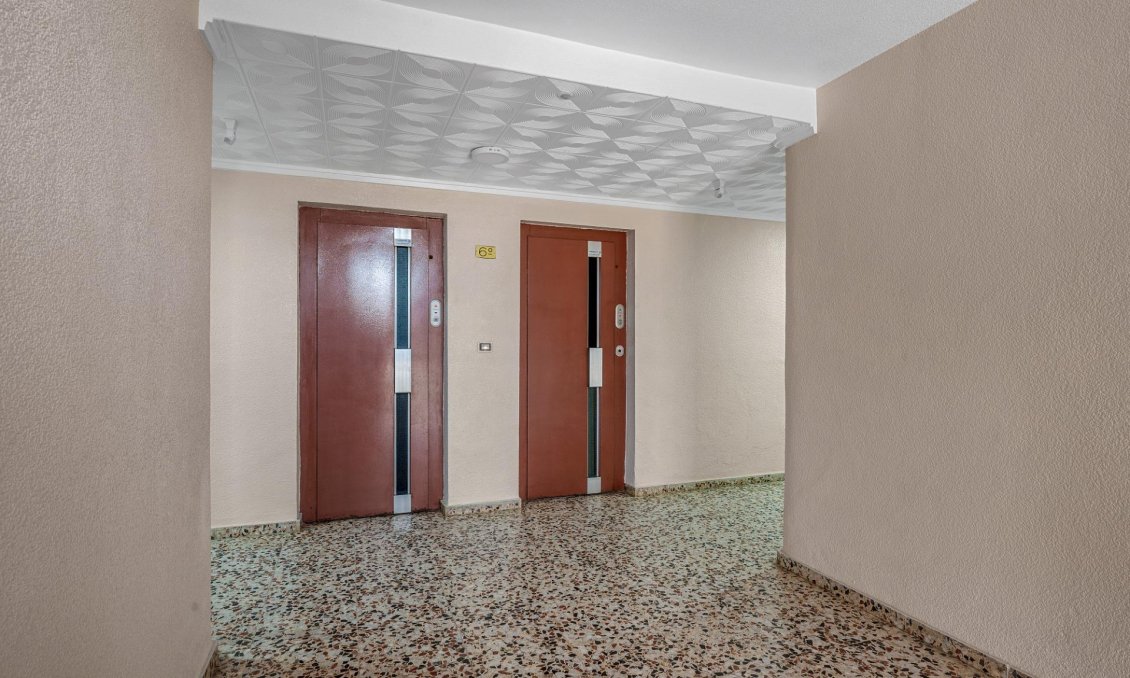 Wiederverkauf - Wohnung -
Torrevieja - Punta Prima