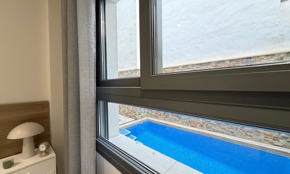 Wiederverkauf - Wohnung -
Torrevieja - Playa del Cura