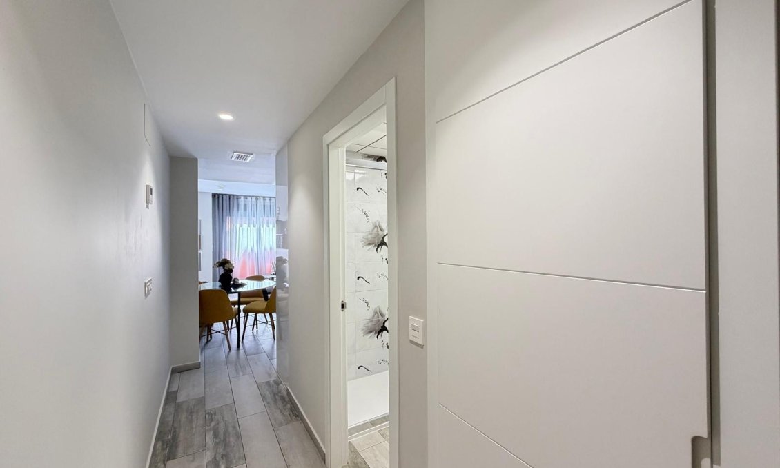 Wiederverkauf - Wohnung -
Torrevieja - Playa del Cura