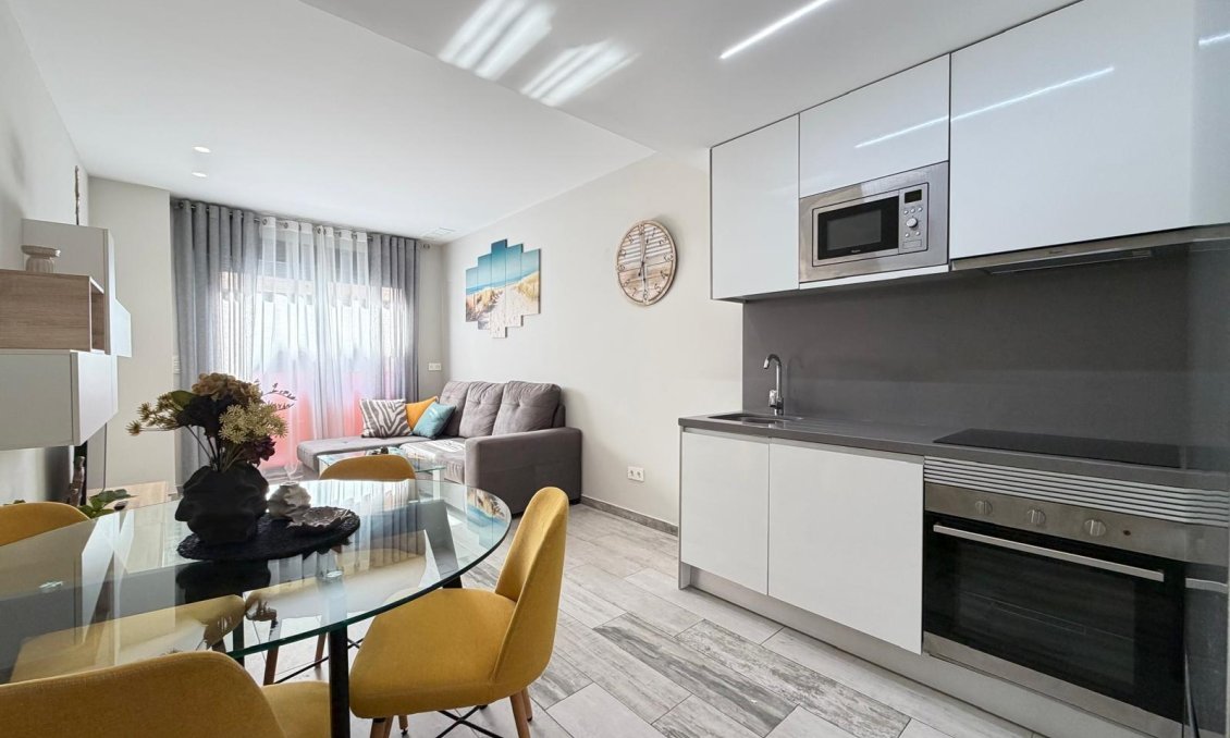 Wiederverkauf - Wohnung -
Torrevieja - Playa del Cura