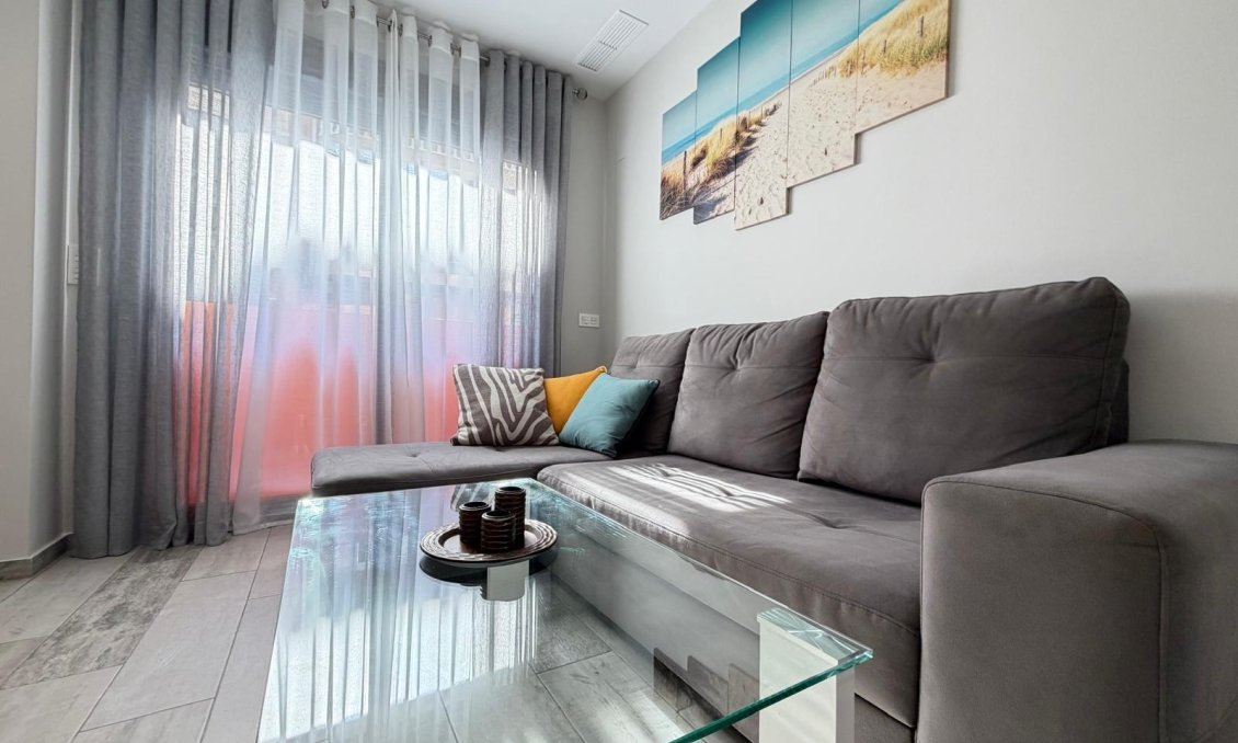 Wiederverkauf - Wohnung -
Torrevieja - Playa del Cura