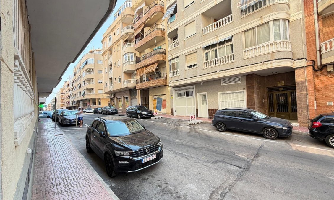 Wiederverkauf - Wohnung -
Torrevieja - Playa del Cura