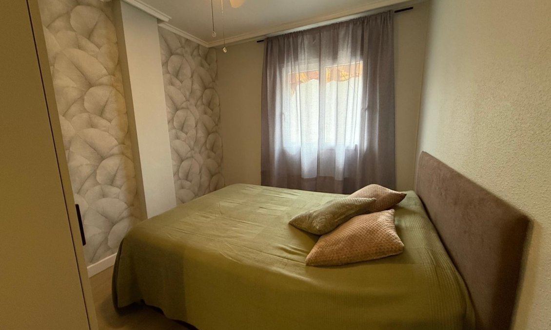 Wiederverkauf - Wohnung -
Torrevieja - Playa del Cura