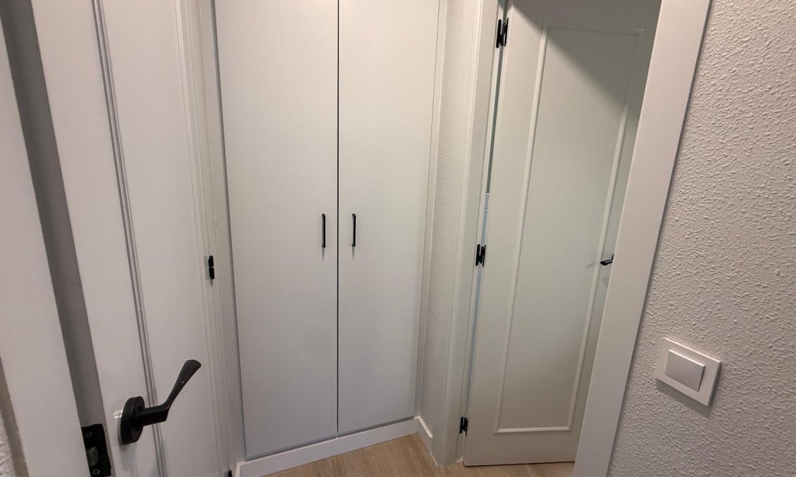Wiederverkauf - Wohnung -
Torrevieja - Playa del Cura