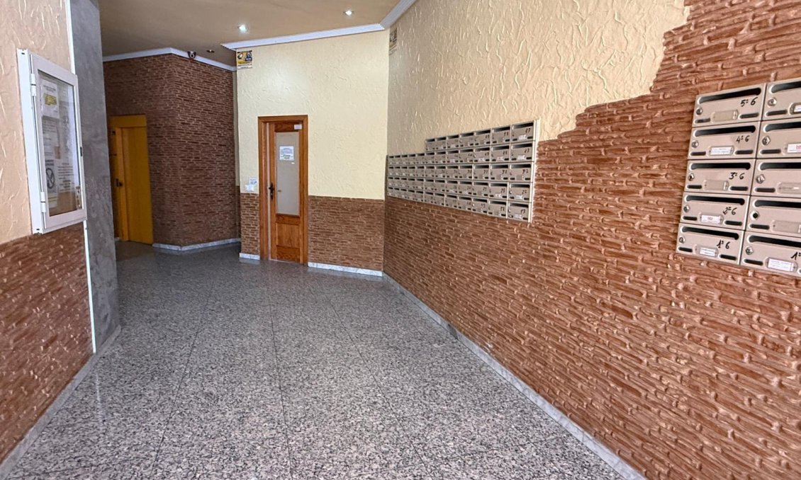 Wiederverkauf - Wohnung -
Torrevieja - Playa del Cura