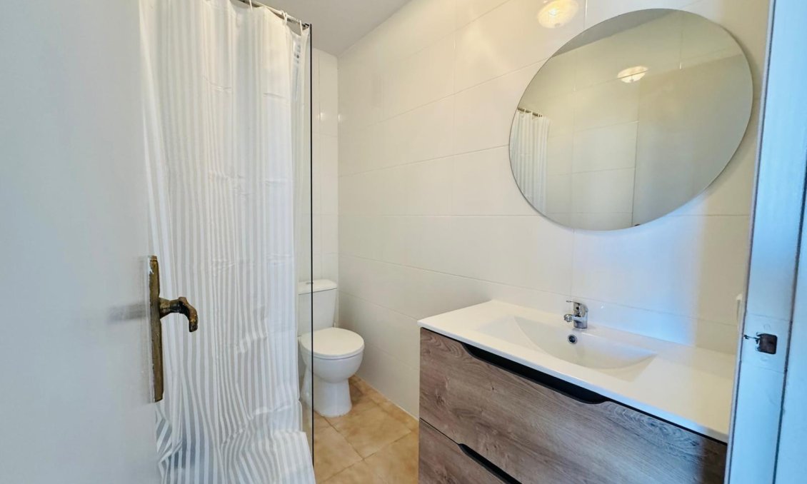 Wiederverkauf - Wohnung -
Torrevieja - Cabo Cervera