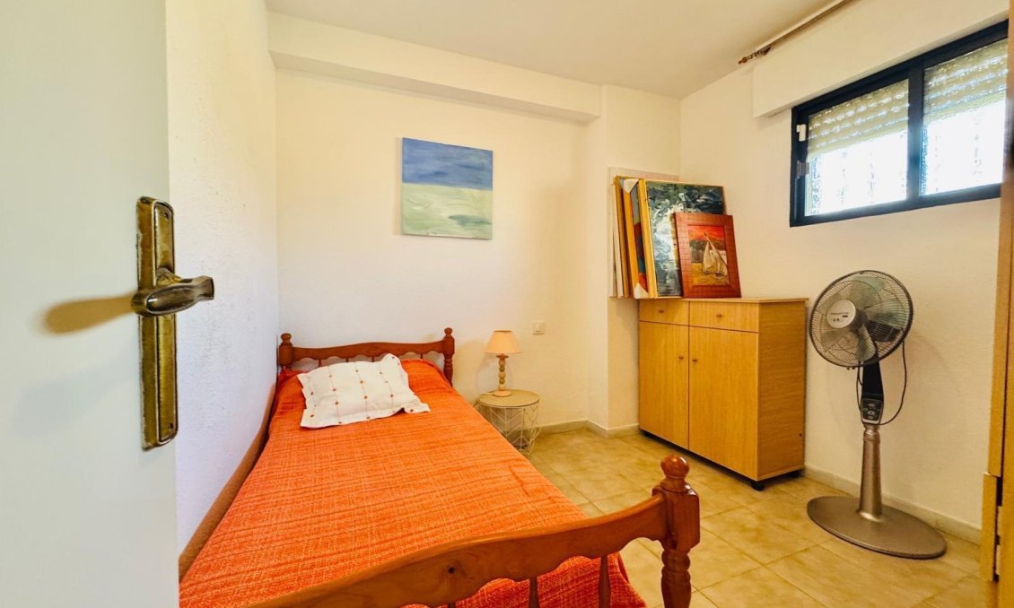 Wiederverkauf - Wohnung -
Torrevieja - Cabo Cervera