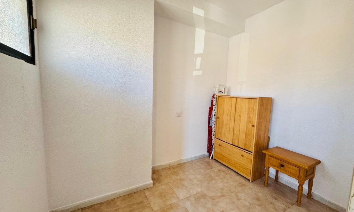 Wiederverkauf - Wohnung -
Torrevieja - Cabo Cervera