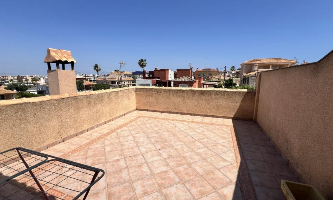 Wiederverkauf - Villa -
Torrevieja - Aguas Nuevas
