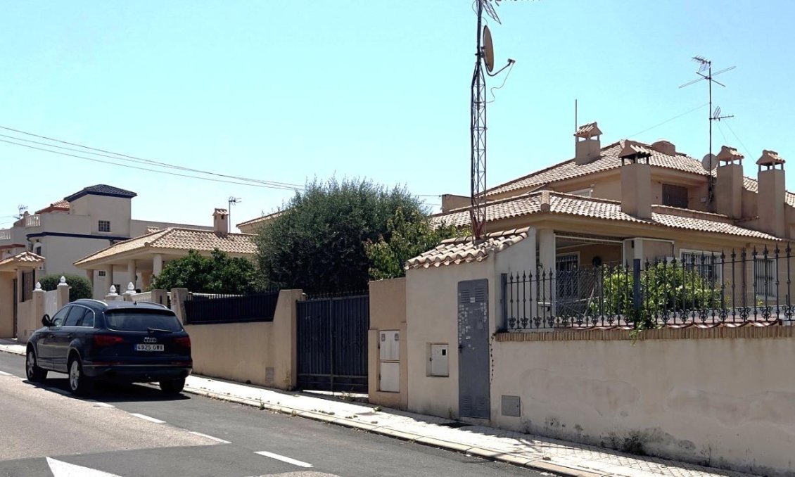 Wiederverkauf - Villa -
Torrevieja - Aguas Nuevas