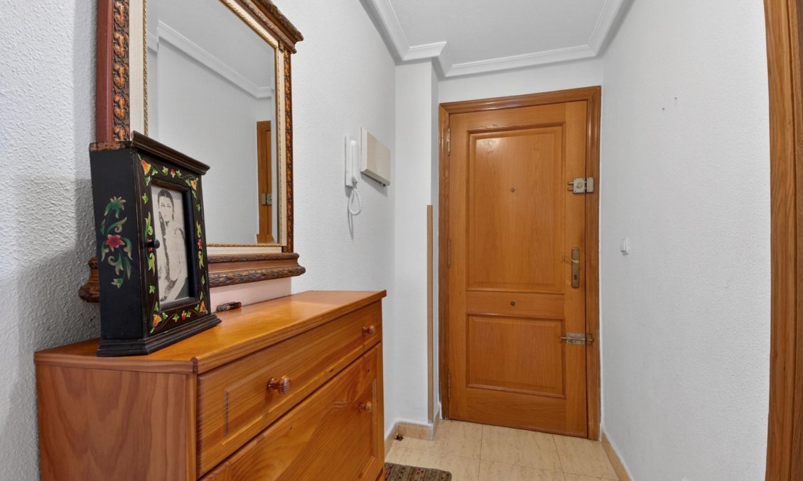 Wiederverkauf - Wohnung -
Torrevieja - PARQUE DE LAS NACIONES