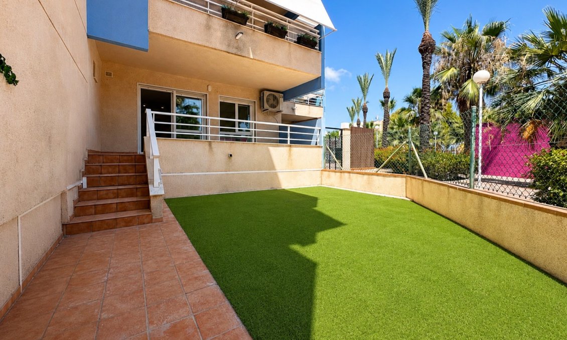 Segunda mano - Apartamento -
Orihuela Costa - Costa Blanca