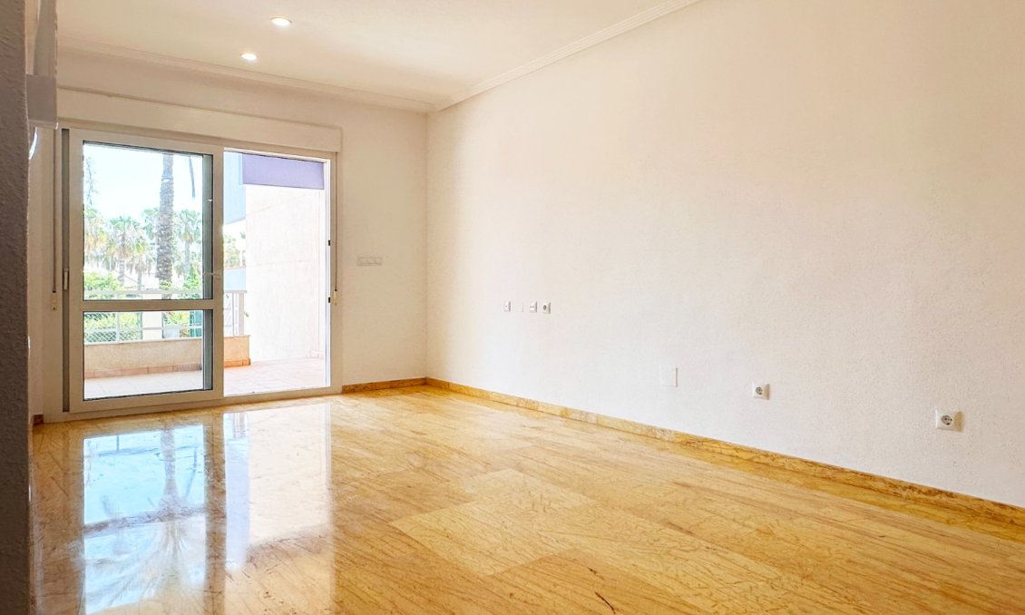Segunda mano - Apartamento -
Orihuela Costa - Costa Blanca