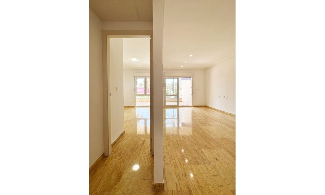 Segunda mano - Apartamento -
Orihuela Costa - Costa Blanca