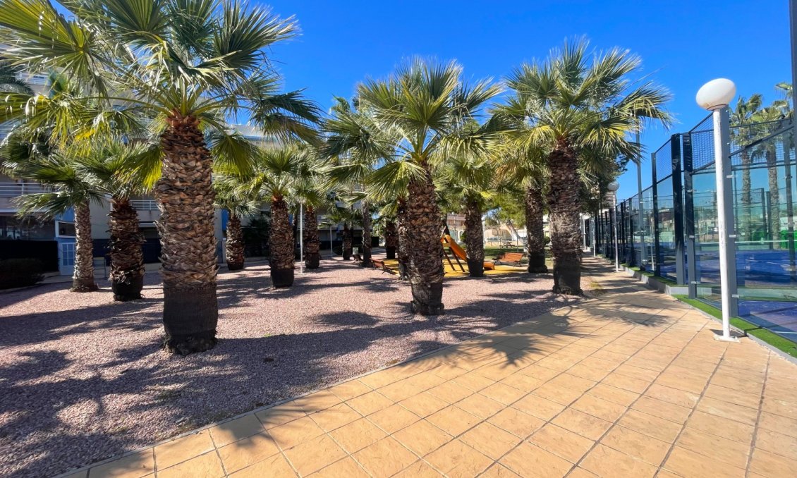 Segunda mano - Apartamento -
Orihuela Costa - Costa Blanca
