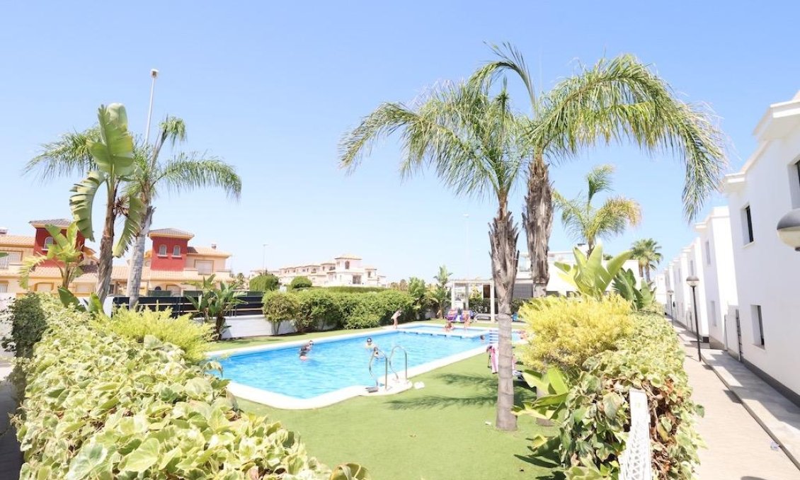 Wiederverkauf - Duplex -
Orihuela Costa - Costa Blanca