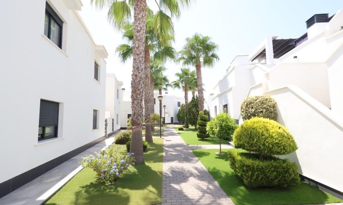 Wiederverkauf - Duplex -
Orihuela Costa - Costa Blanca