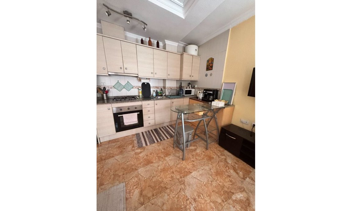 Revente - Appartement -
Torrevieja - Estacion De Autobuses