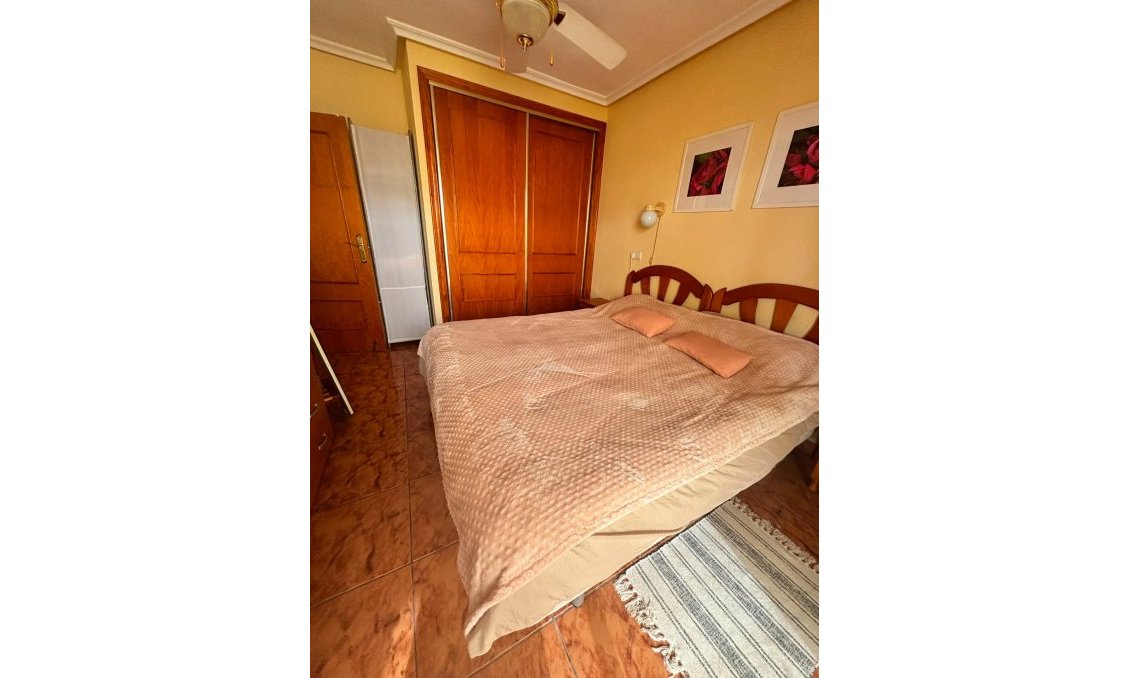 Revente - Appartement -
Torrevieja - Estacion De Autobuses