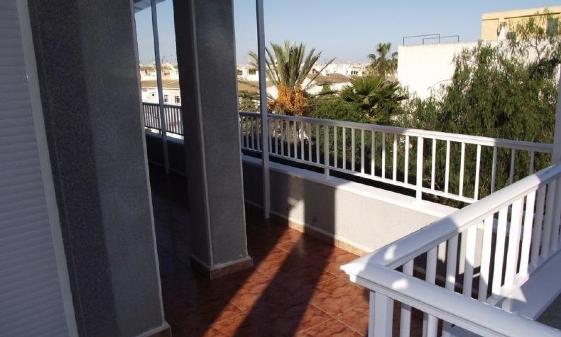 Revente - Appartement -
Torrevieja - Estacion De Autobuses