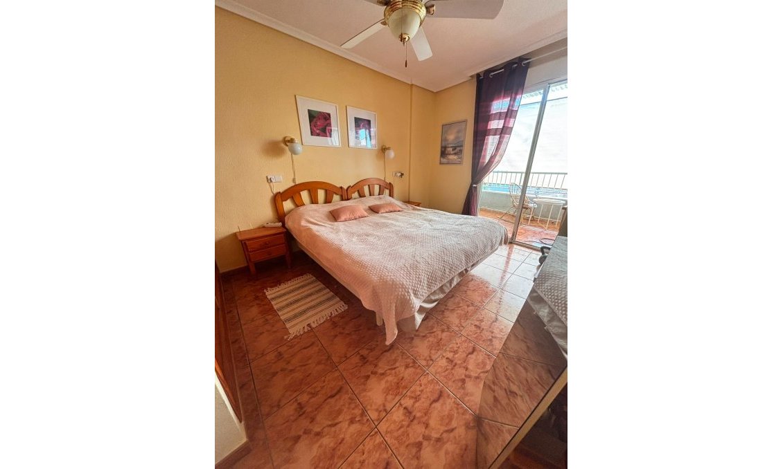 Revente - Appartement -
Torrevieja - Estacion De Autobuses