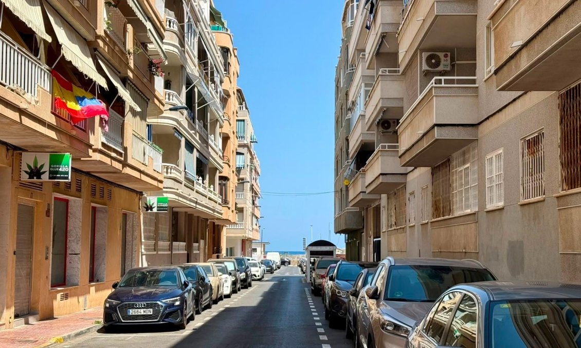 Használt Ingatlanok - Apartman -
Torrevieja - Playa del Cura