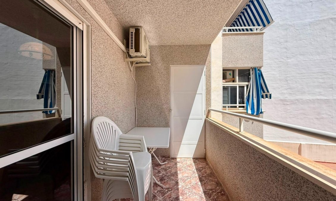 Használt Ingatlanok - Apartman -
Torrevieja - Playa del Cura